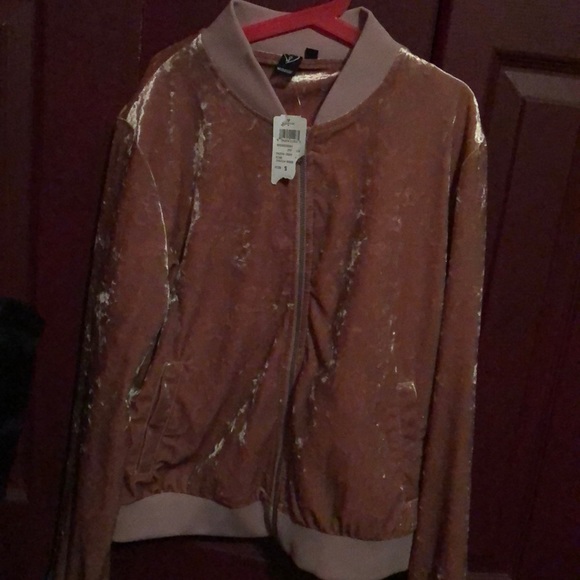 Velvet jacket from Windsor never worn with tags! - Picture 1 of 3